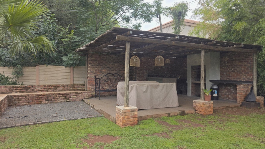 4 Bedroom Property for Sale in Wilkoppies North West